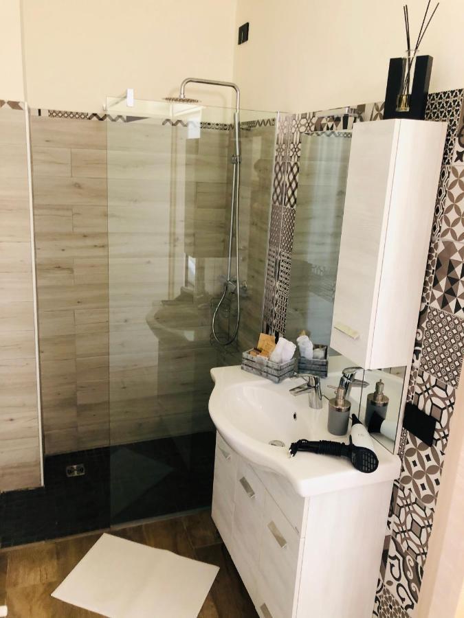 B&B Tenuta Legnate Sesto Calende Exteriér fotografie