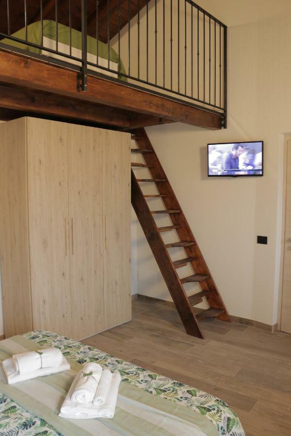 B&B Tenuta Legnate Sesto Calende Exteriér fotografie