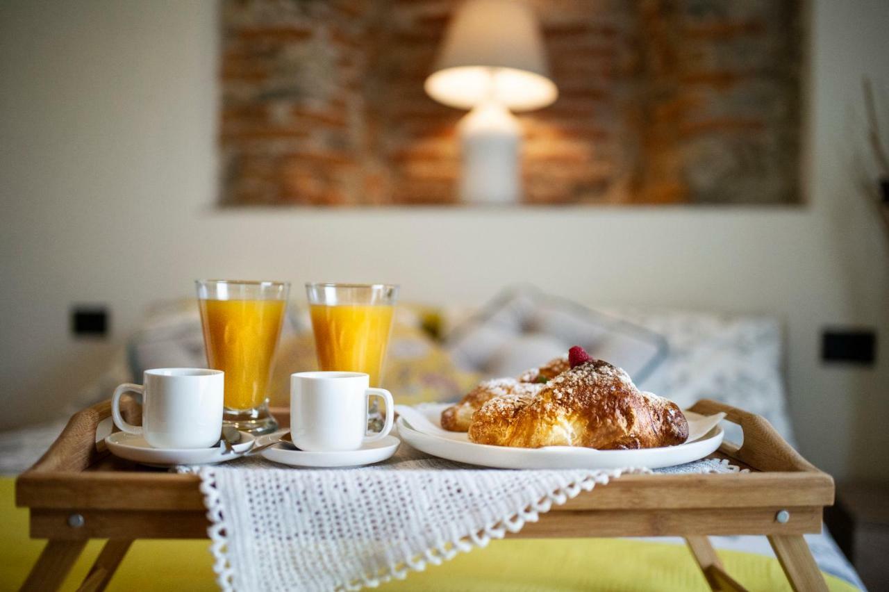B&B Tenuta Legnate Sesto Calende Exteriér fotografie