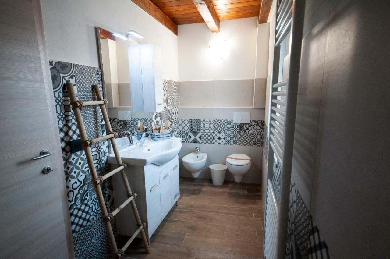 B&B Tenuta Legnate Sesto Calende Exteriér fotografie